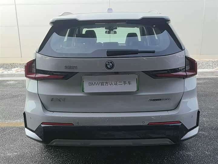 
								BMW iX1 2023 eDrive25L X Design Package full									