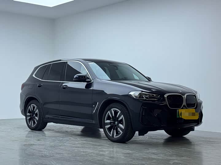 
								BMW iX3 2024 full									