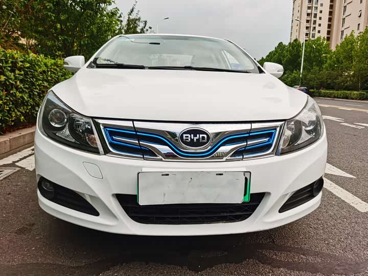 BYD E5 2016 300 Luxury Edition 2016