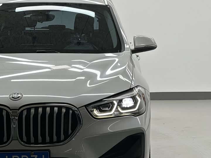 
								BMW X1 facelift sDrive25Li Leading Edition 2021 full									