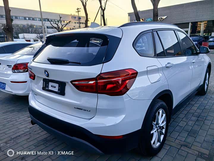 
								BMW X1 sDrive18Li Fashion Edition 2019 full									