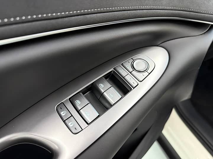 
								BYD Hiace 06 2025 EV 520 Navigator Edition 2025 full									