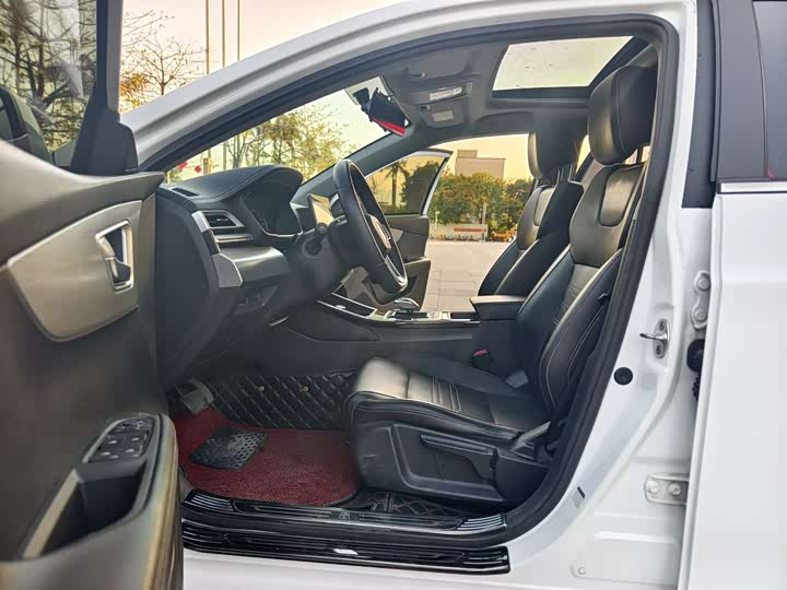 
								BYD Qin New Energy 2019 Travel Edition 2019 full									