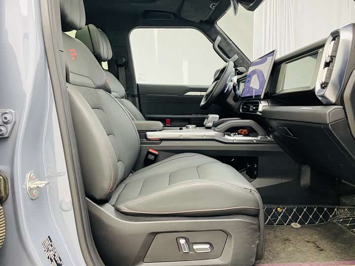 
								Jetour Traveler t2 2023 2.0T 2023 full									