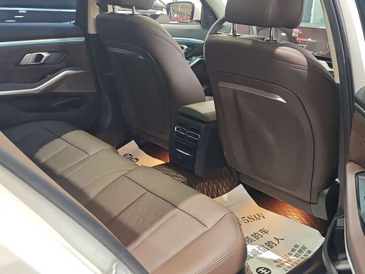 
								BMW i3 eDrive 35L 2024 full									