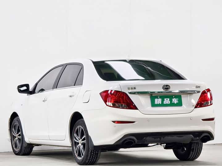 
								BYD Surui 1.5L Manual Deluxe Edition 2015 full									