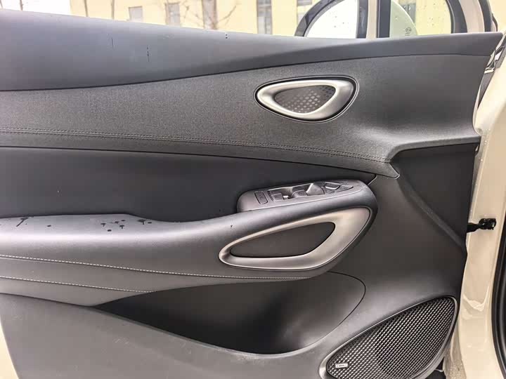 
								BYD Hiace 05 EV 2025 520KM Flagship Intelligent Navigation Edition 2025 full									