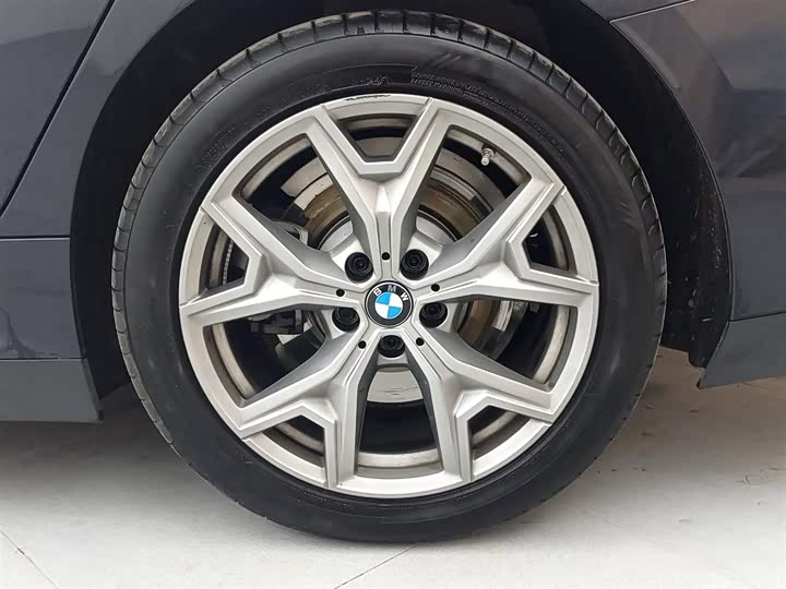 
								BMW i3 eDrive 35L 2025 full									