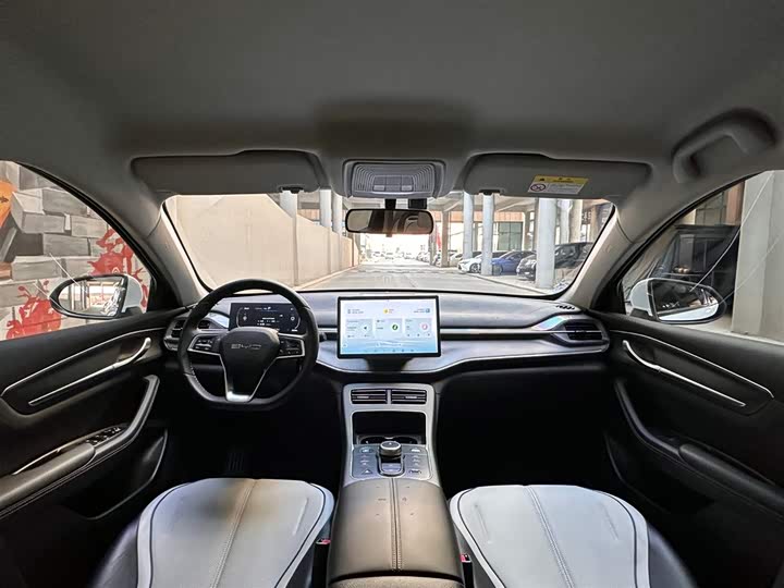 
								BYD Destroyer 05 2024 Glory Edition DM-i 55KM Luxury Model 2024 full									