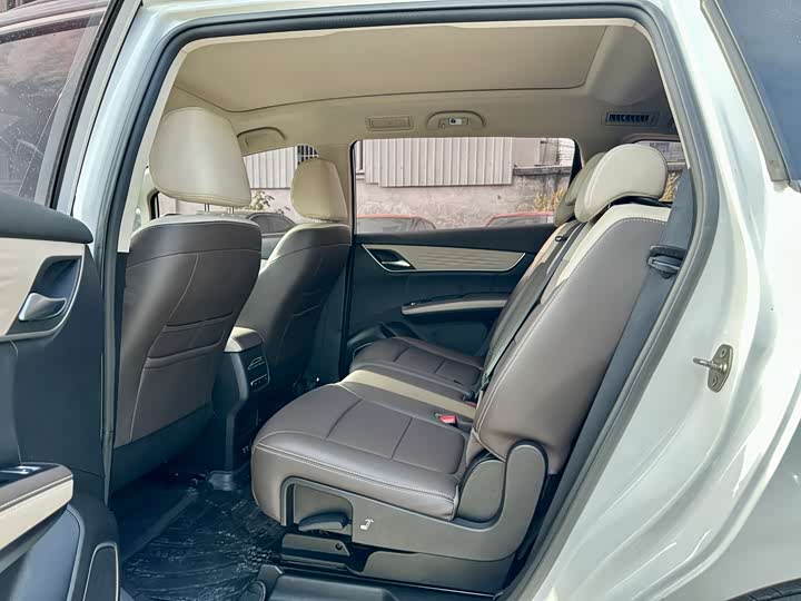 
								BYD Song MAX New Energy 2022 DM-i 105KM Flagship Edition 2022 full									