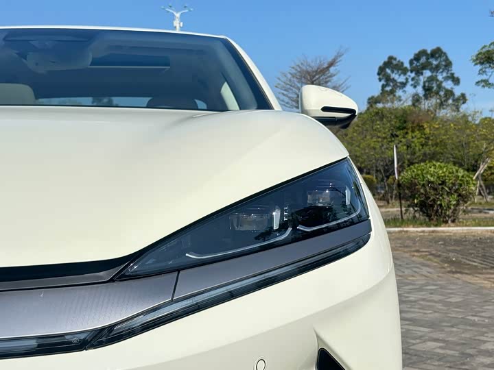 
								BYD Qin L 2025 EV 545KM Premium Edition 2025 full									