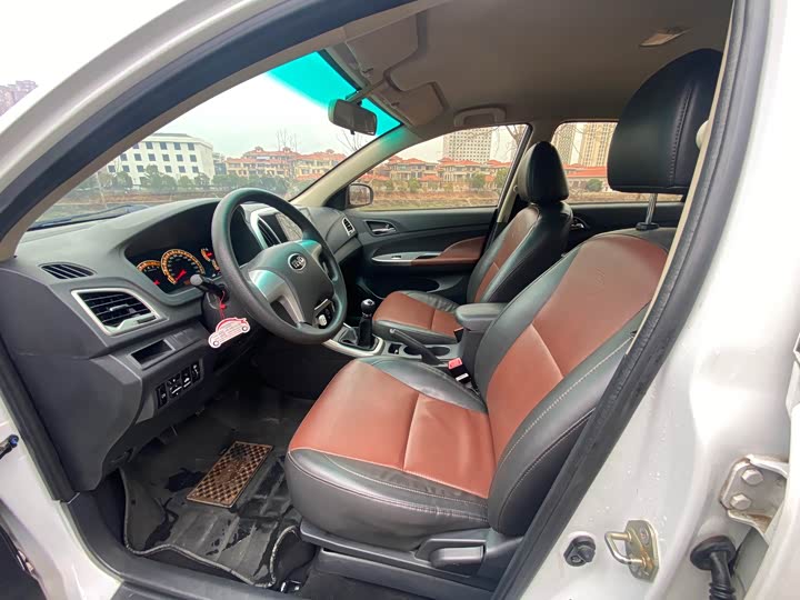 
								BYD F3 2018 1.5L Manual Fashion Edition 2018 full									