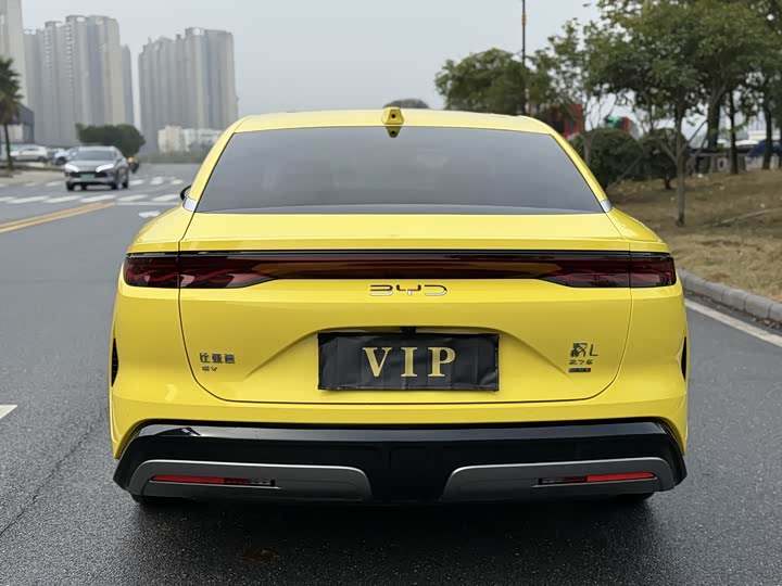 
								BYD Han L 2025 EV All-Wheel Drive LiDAR Flagship Model 2025 full									