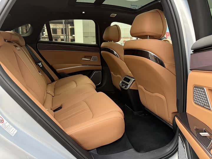 
								BYD Han L 2025 EV All-Wheel Drive LiDAR Flagship Model 2025 full									