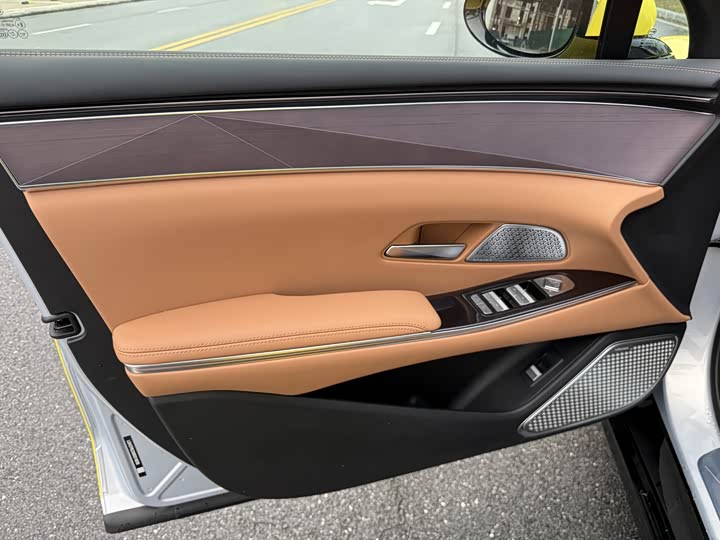 
								BYD Han L 2025 EV All-Wheel Drive LiDAR Flagship Model 2025 full									