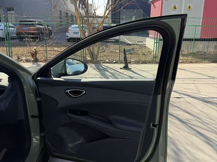 
								BYD Seal 06GT 2025 Smart Driving Edition 605 Hot Wave Edition 2025 full									