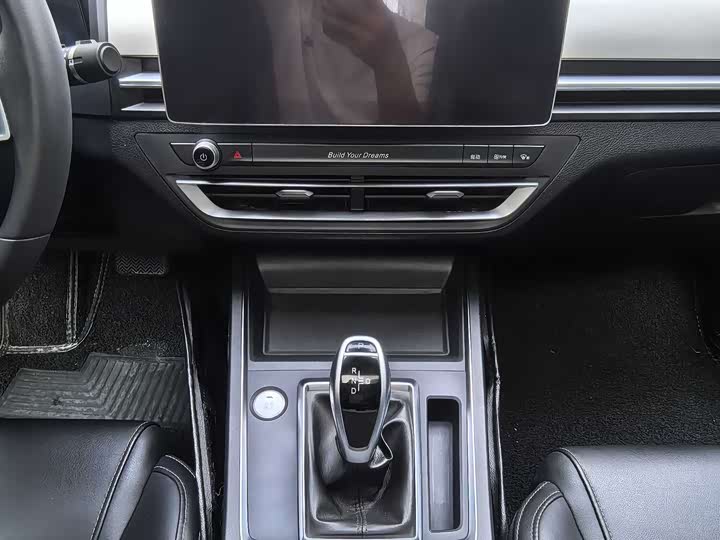 
								BYD Qin Pro 2019 Super Edition 1.5TI Automatic Intelligent Connected Premium Model 2019 full									