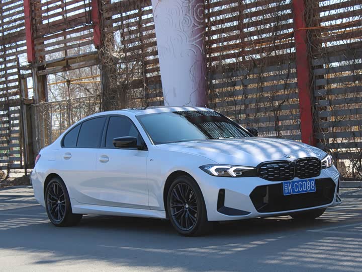 
								BMW 3 Series 325i M Sport Shadow Edition 2024 full									