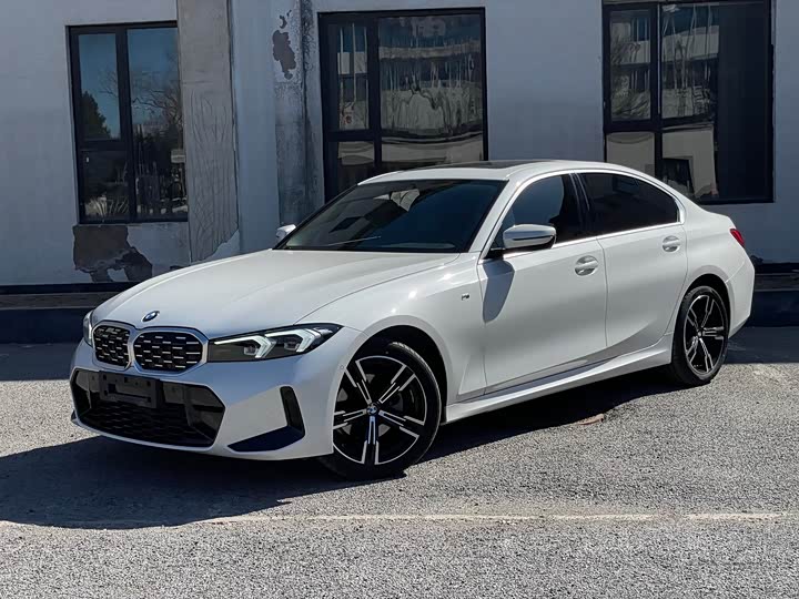 
								BMW 3 Series 325i M Sport Package 2023 full									