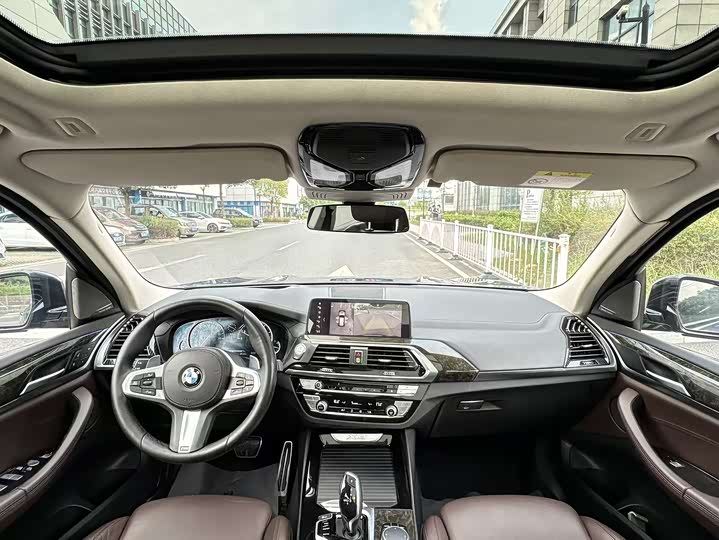 
								BMW X3 xDrive30i Leading M Sport Package 2018 full									