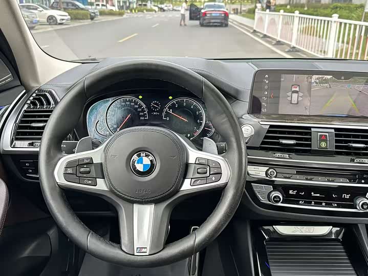 
								BMW X3 xDrive30i Leading M Sport Package 2018 full									