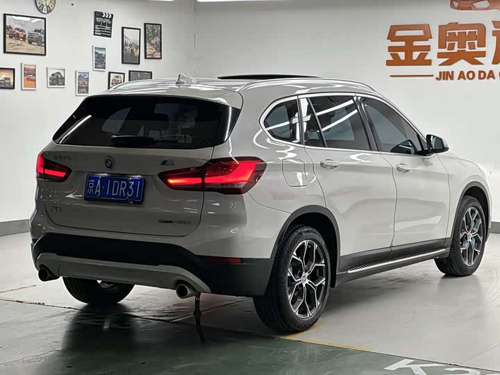 
								BMW X1 facelift sDrive25Li Leading Edition 2021 full									