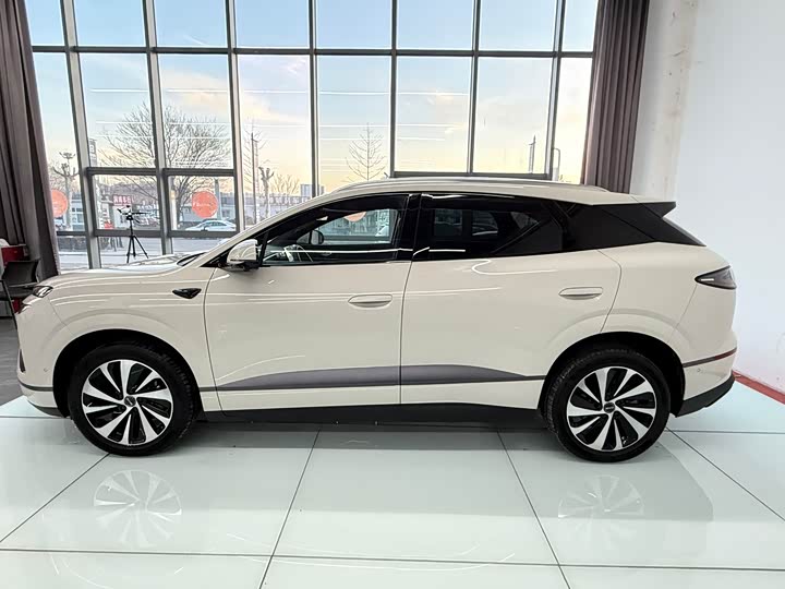 
								BYD Hiace 06 2025 EV 520 Navigator Edition 2025 full									