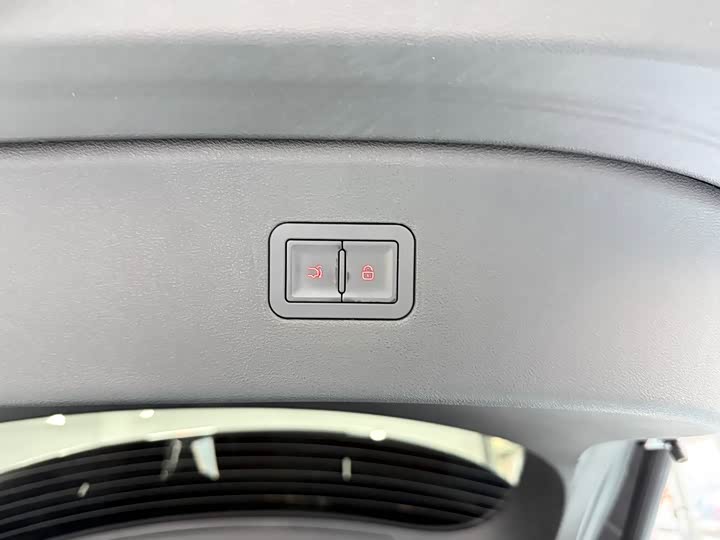 
								BYD Hiace 06 2025 EV 520 Navigator Edition 2025 full									