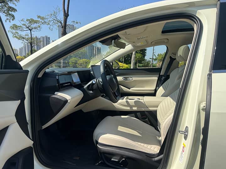 
								BYD Qin L 2025 EV 545KM Premium Edition 2025 full									