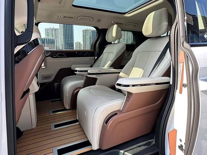 
								BYD Summer 2025 DM-i 1.5T 180km Excellent Edition 2025 full									