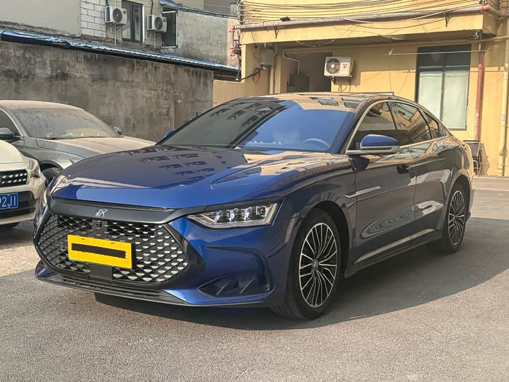 
								BYD 2022 Han DM-i 121KM Premium Edition 2022 full									