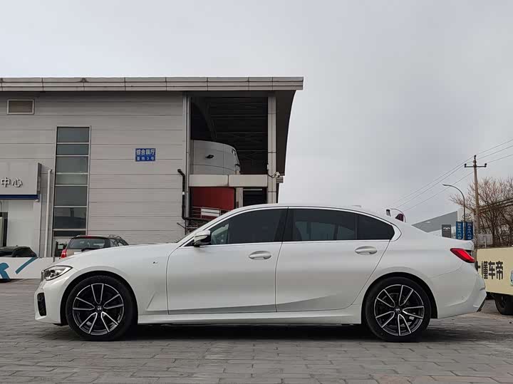 
								BMW 3 Series Facelift 325Li M Sport Package 2020 full									