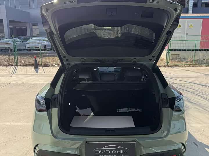 
								BYD Seal 06GT 2025 Smart Driving Edition 605 Hot Wave Edition 2025 full									