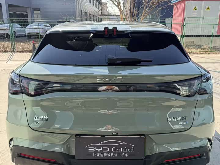 
								BYD Seal 06GT 2025 Smart Driving Edition 605 Hot Wave Edition 2025 full									