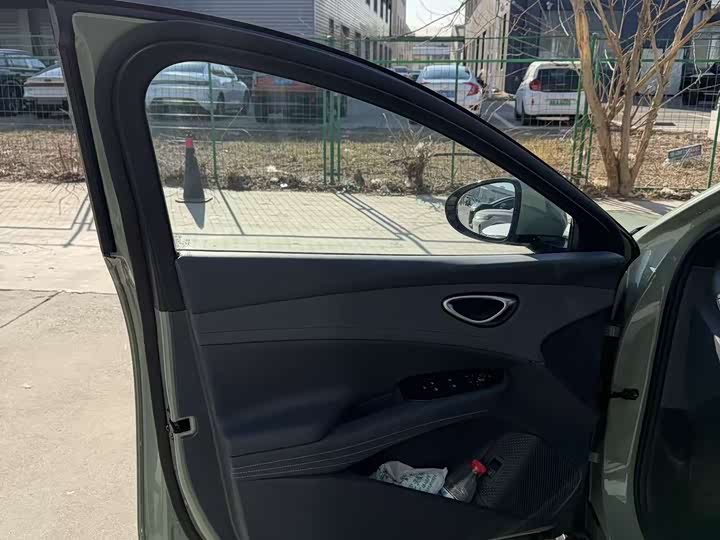 
								BYD Seal 06GT 2025 Smart Driving Edition 605 Hot Wave Edition 2025 full									