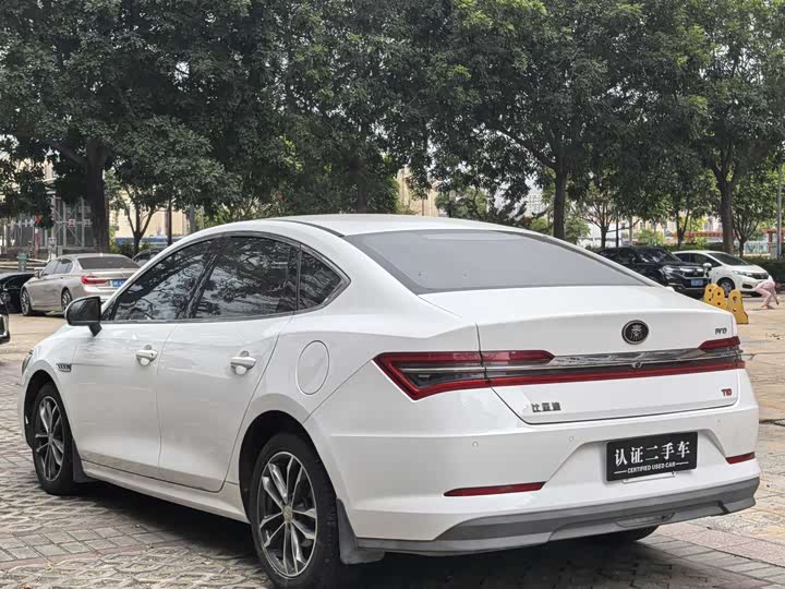 
								BYD Qin Pro 2019 Super Edition 1.5TI Automatic Intelligent Connected Premium Model 2019 full									