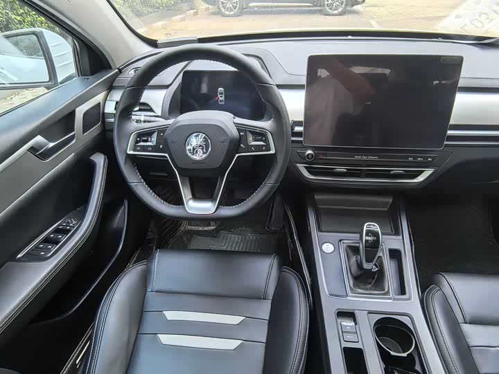 
								BYD Qin Pro 2019 Super Edition 1.5TI Automatic Intelligent Connected Premium Model 2019 full									