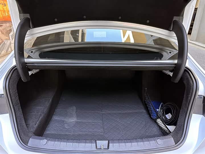 
								BYD Destroyer 05 2024 Glory Edition DM-i 55KM Luxury Model 2024 full									