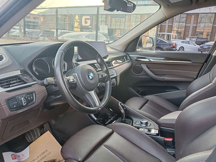 
								BMW X1 xDrive25Li Premium 2020 full									