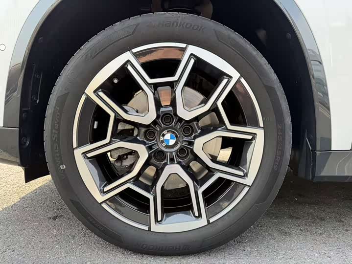 
								BMW X1 sDrive25Li X Design Package 2024 full									