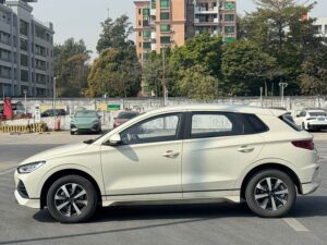 BYD BYD e2 2023 Luxury Edition 2023