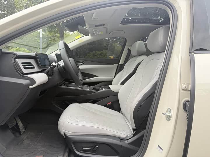 
								BYD Seal 06 DM-i Touring Edition 2025 DM-i 150KM Premium Model 2025 full									