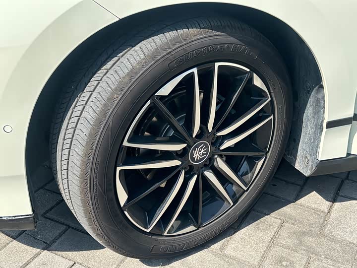 
								BYD Qin L 2025 EV 545KM Premium Edition 2025 full									