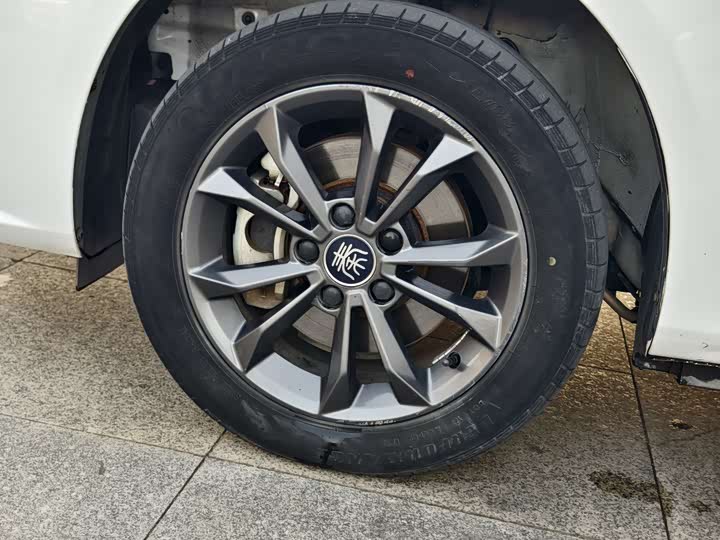 
								BYD Qin New Energy 2019 Travel Edition 2019 full									