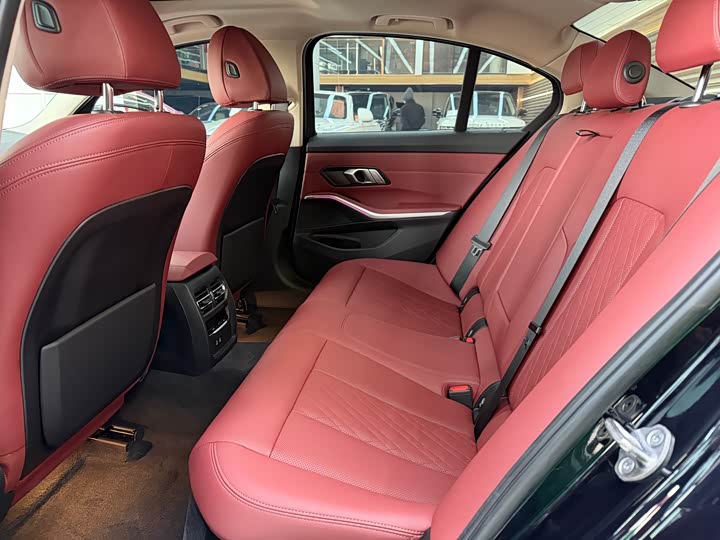 
								BMW 3 series 2022 full									