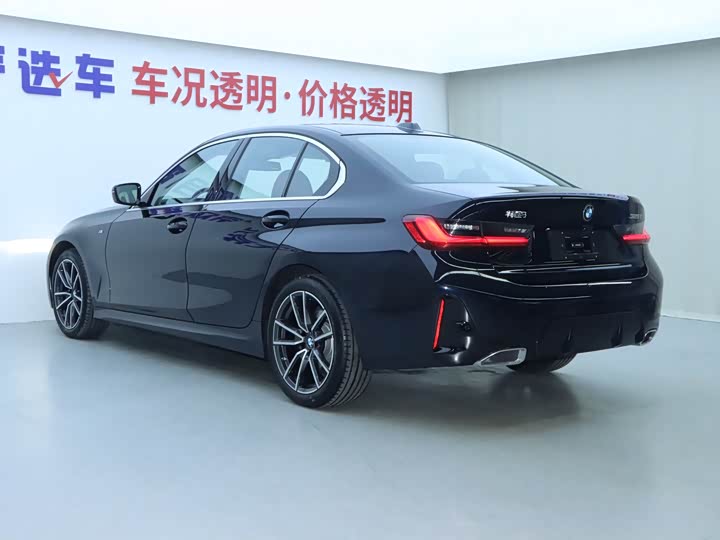 
								BMW 3 Series 325i M Sport Package 2025 full									