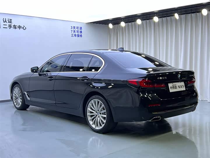 
								BMW 5 Series 530Li Luxury Package 2021 full									