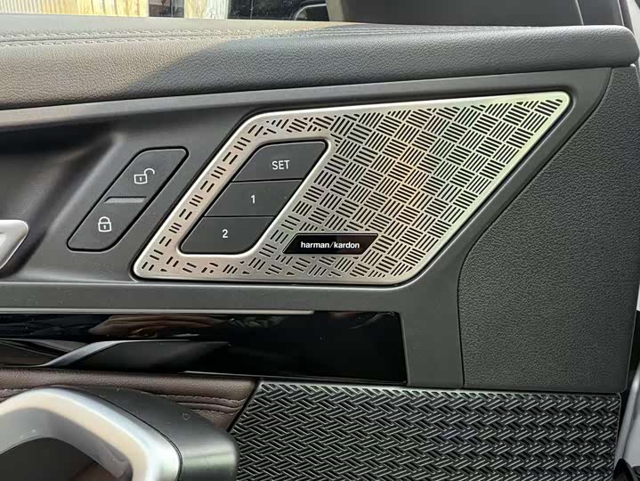 
								BMW X1 sDrive25Li X Design Package 2024 full									