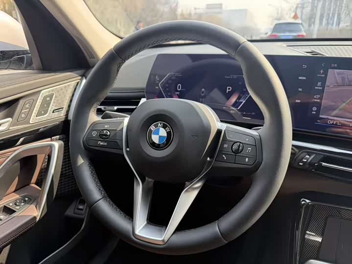 
								BMW X1 sDrive25Li X Design Package 2024 full									