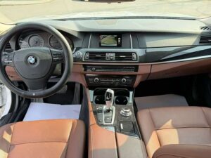 BMW 5 Series 520Li Elegant Edition 2017